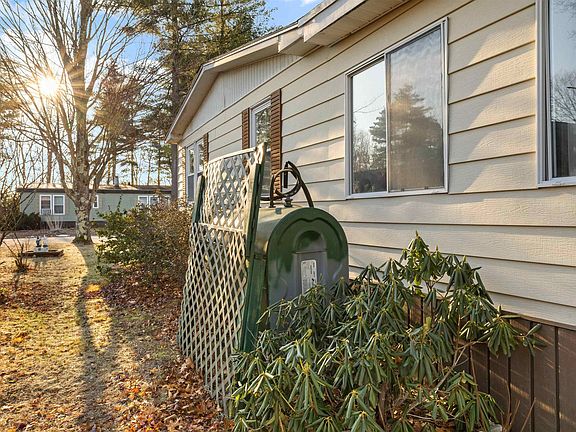 4th image of 61 River Ledge Drive