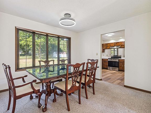 5th image of 502 Oak Park Blvd