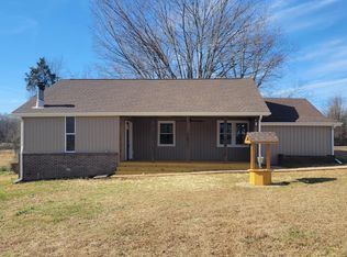 1711 Haire Rd, Dandridge, TN 37725