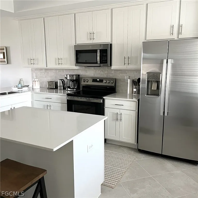 2 bed, 2.0 bath, 1130 sqft, $4,950 — Photo 4
