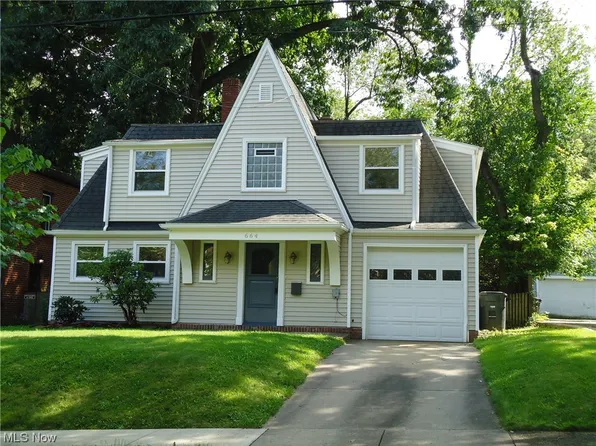 664 Ecton Rd, Akron, OH 44303
