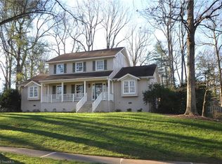 2921 Round Hill Rd, Greensboro, NC 27408