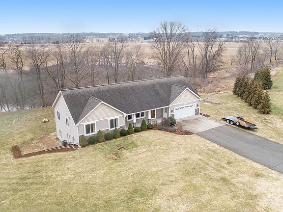 4th image of 10171 Farm Grove Ct SE
