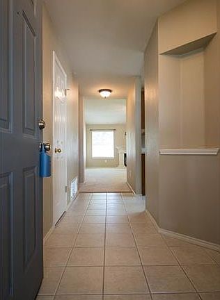 5th image of 1413 Vaughter Ln
