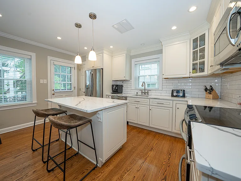 10 Hansen Ct — Photo 6