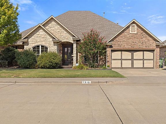 2nd image of 1316 Katelyn Ct