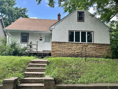 1031 Burgess St, Saint Paul, MN, 55103