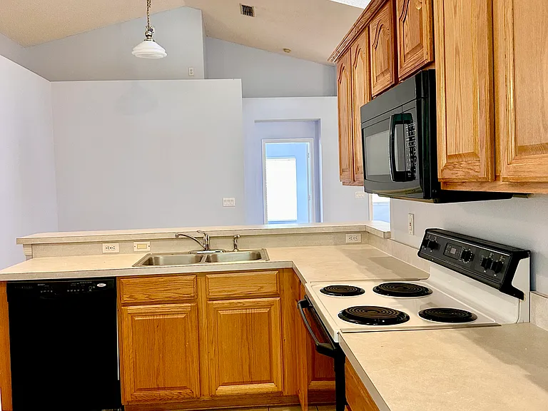 8214 Woodsworth Dr — Photo 8