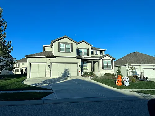 18320 Monrovia St Photo 1
