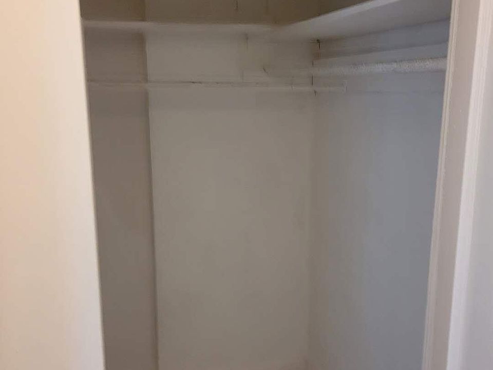 1st image of 19212 Northern Blvd Floor 2