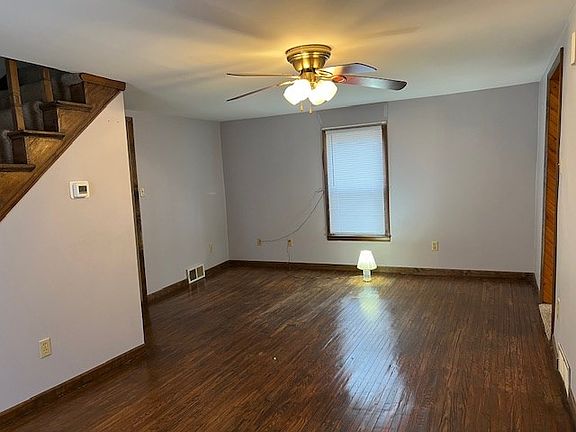 5th image of 1092 N Trimble Rd