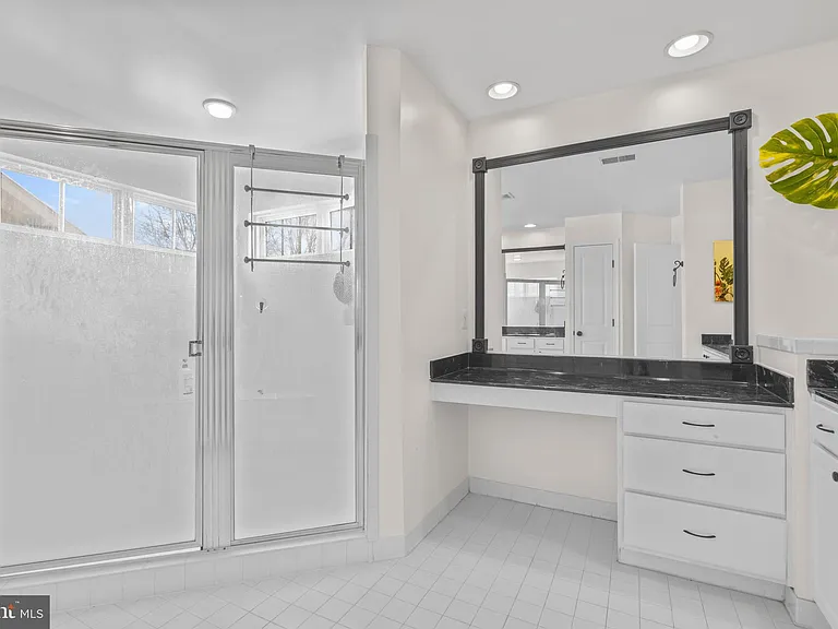 22839 Vickery Park Dr — Photo 24