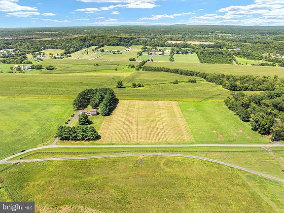 3rd image of 12740 Nokesville Rd