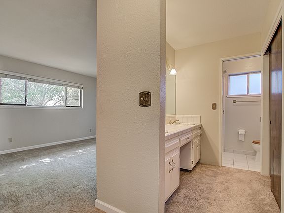 4th image of 1528 Quail Cir