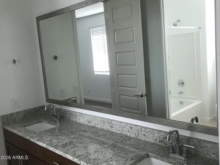 1165 E Thompson Way — Photo 10
