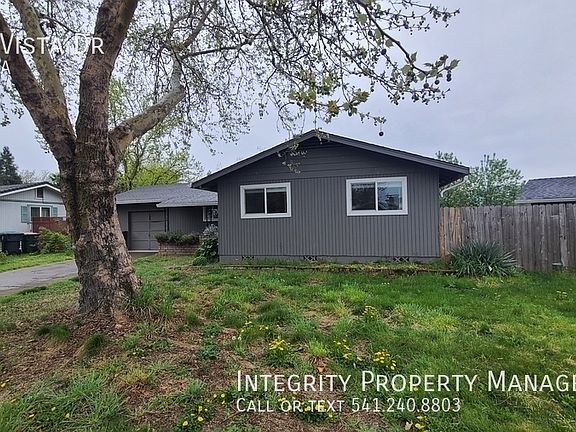3rd image of 1321 Vista Dr