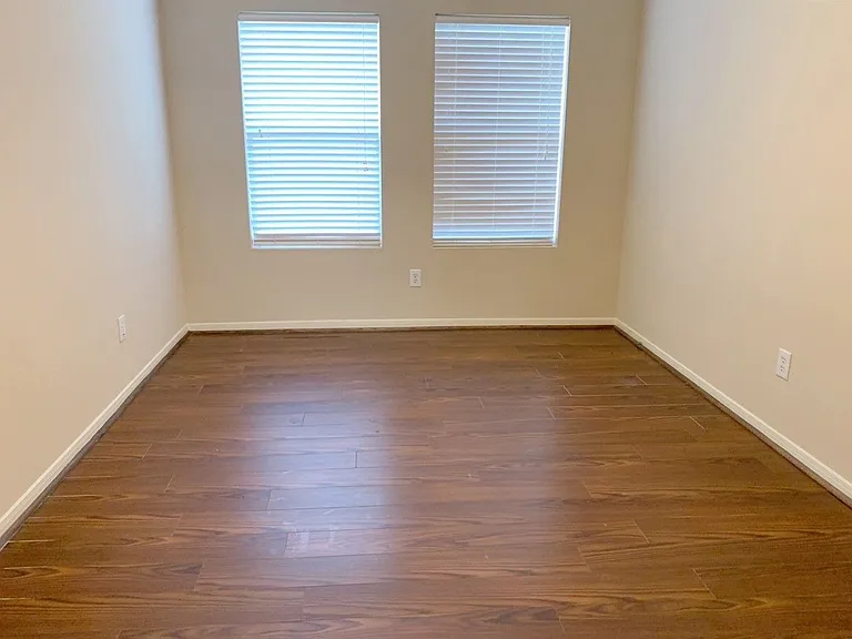 2747 Lofty Elm St — Photo 10