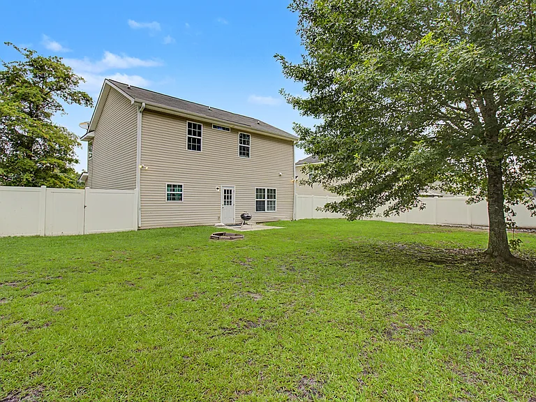 1221 Peacock Trl — Photo 26