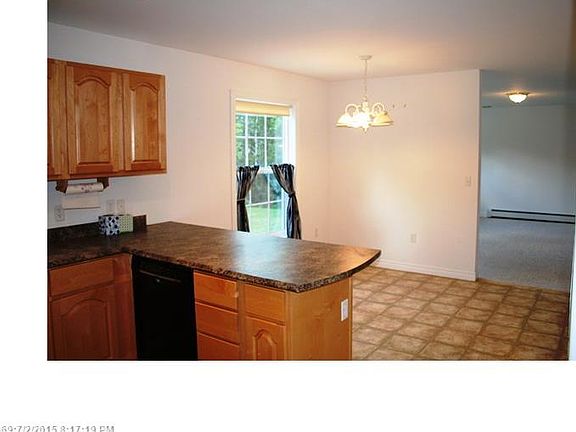 5th image of 63 Glenwood Ln