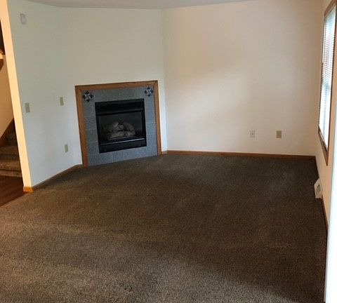 5th image of 1011 Jana Ln