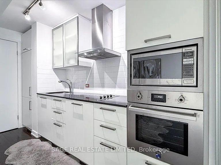 12 York St #3608 — Photo 9