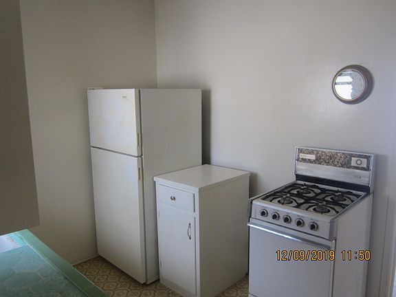 3rd image of 606 E Providencia Ave APT B
