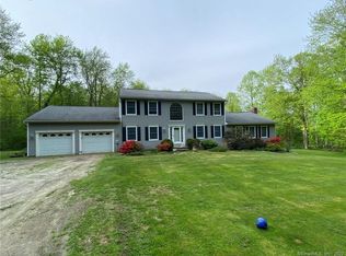 19R Merriman Ln, Prospect, CT 06712