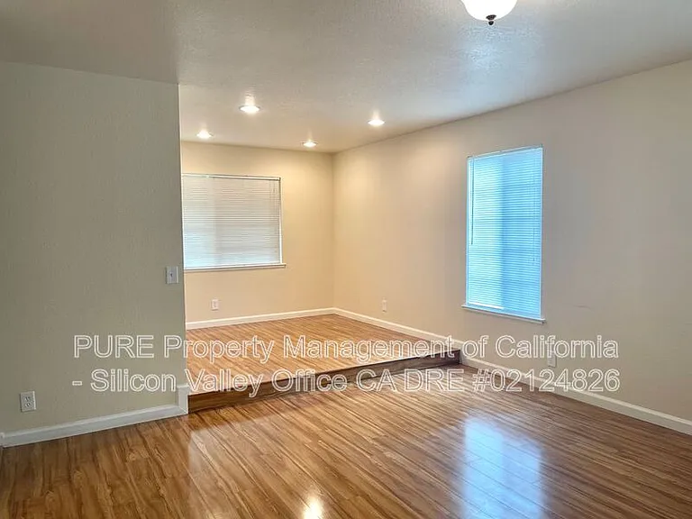 6361 Pearlroth Dr — Photo 4