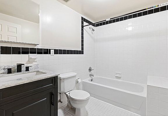 5th image of 209 W 123rd St #1