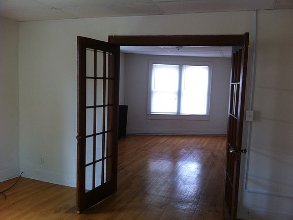 2nd image of 117 N Homer Ave #2