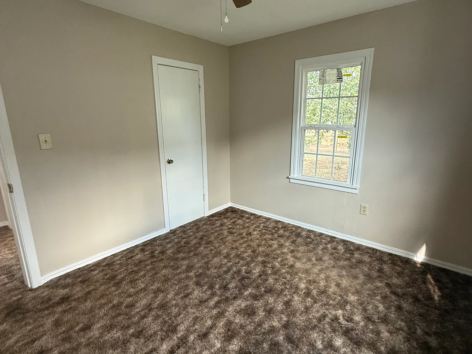 2 bed, 696 sqft, $800 — Photo 2