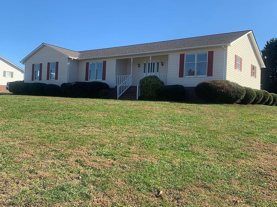 1st image of 105 Marcus Dr