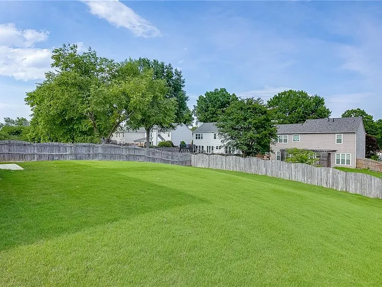 305 Leatherman Ct — Photo 50