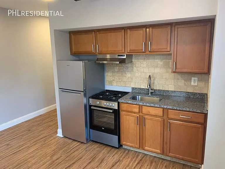 406 W Walnut Ln #2B — Photo 11
