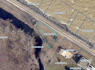 7960 Sand Beach Rd, Oak Harbor, OH 43449