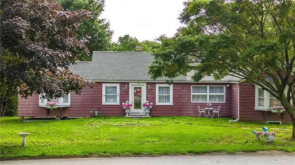 495 Wilbur Ave, Cranston, RI 02921 MLS 1338934 Zillow