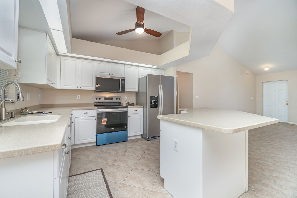 next background image