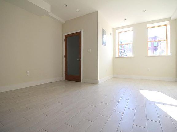 4th image of 783 Lexington Ave #1