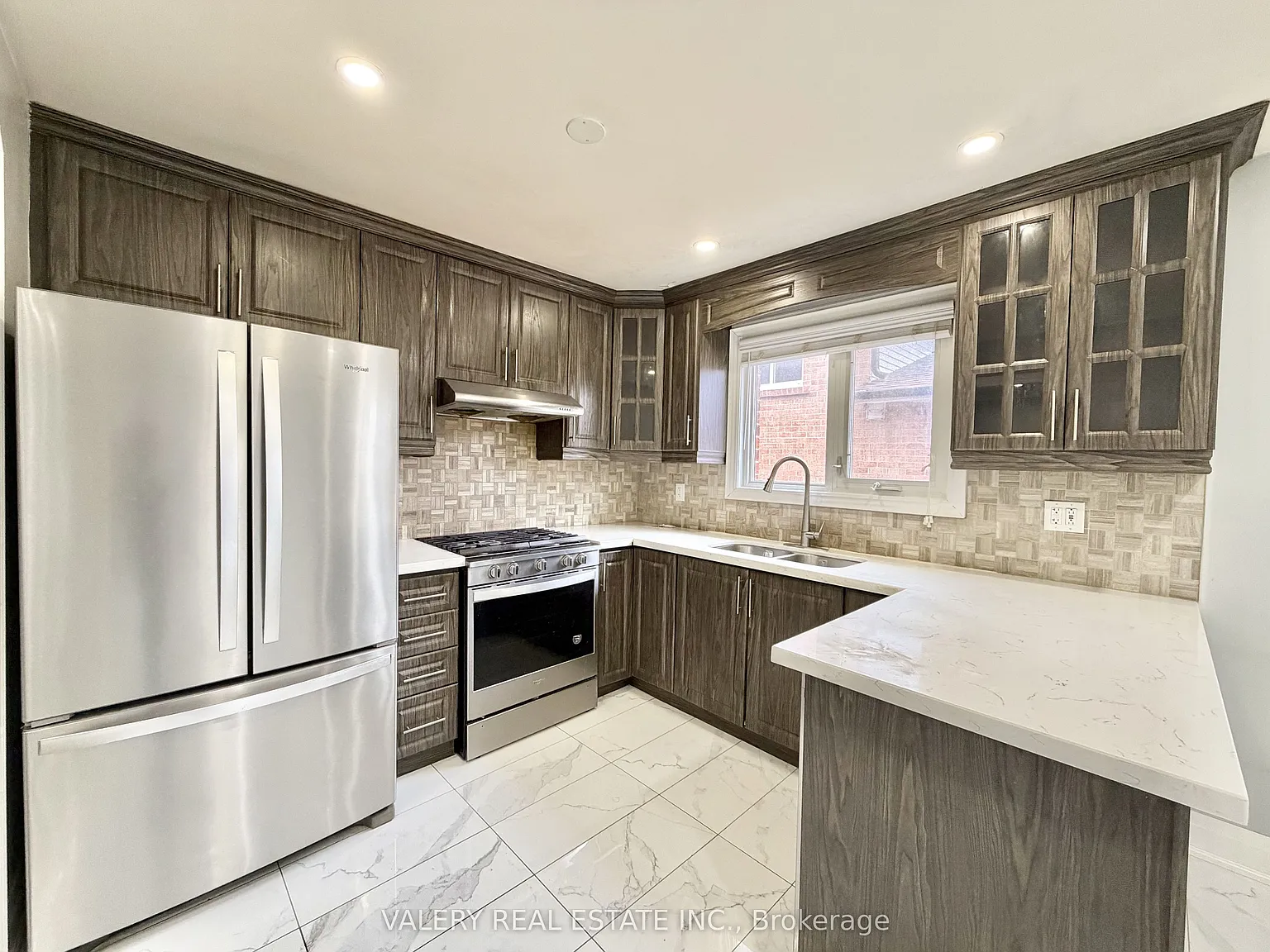 3 bed, $2,600 — Photo 4