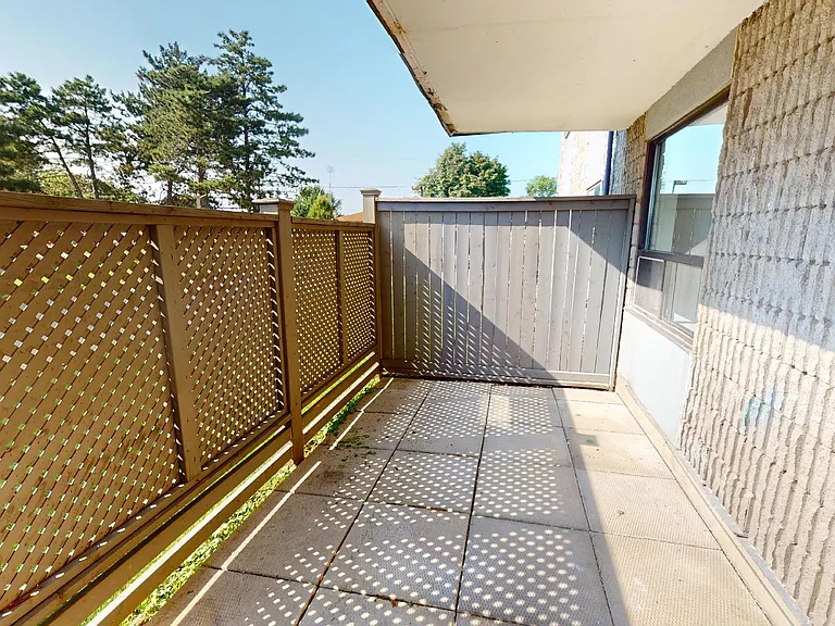 70 Roehampton Ave — Photo 12