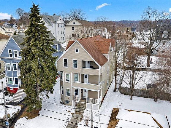 4th image of 31 Boardman St