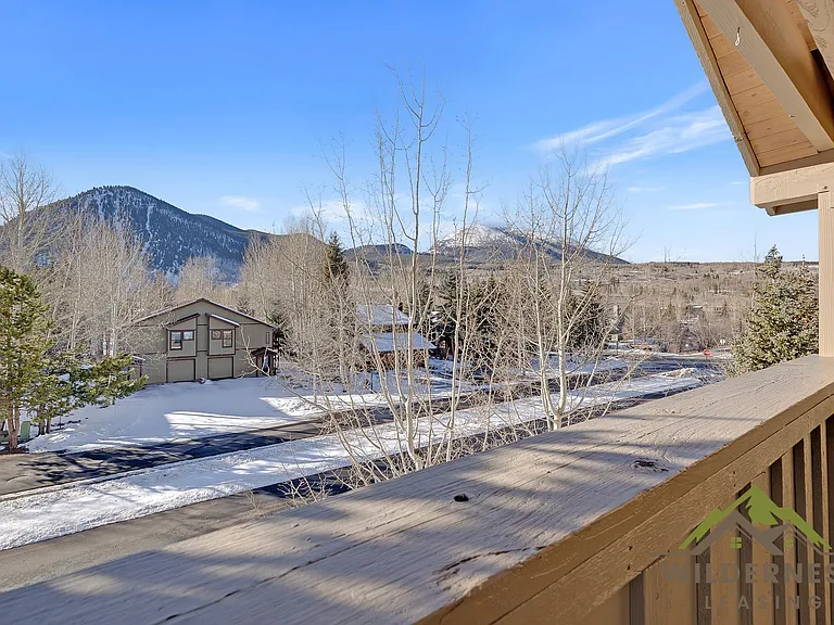 729B Meadow Dr — Photo 18