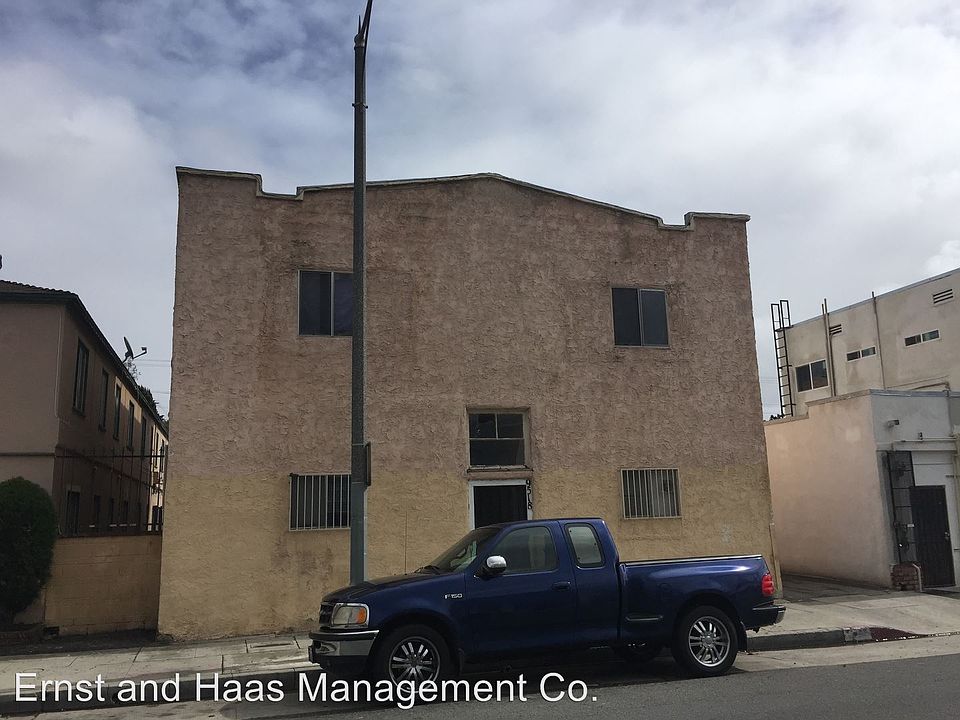 1st image of 9518 California Ave APT 06