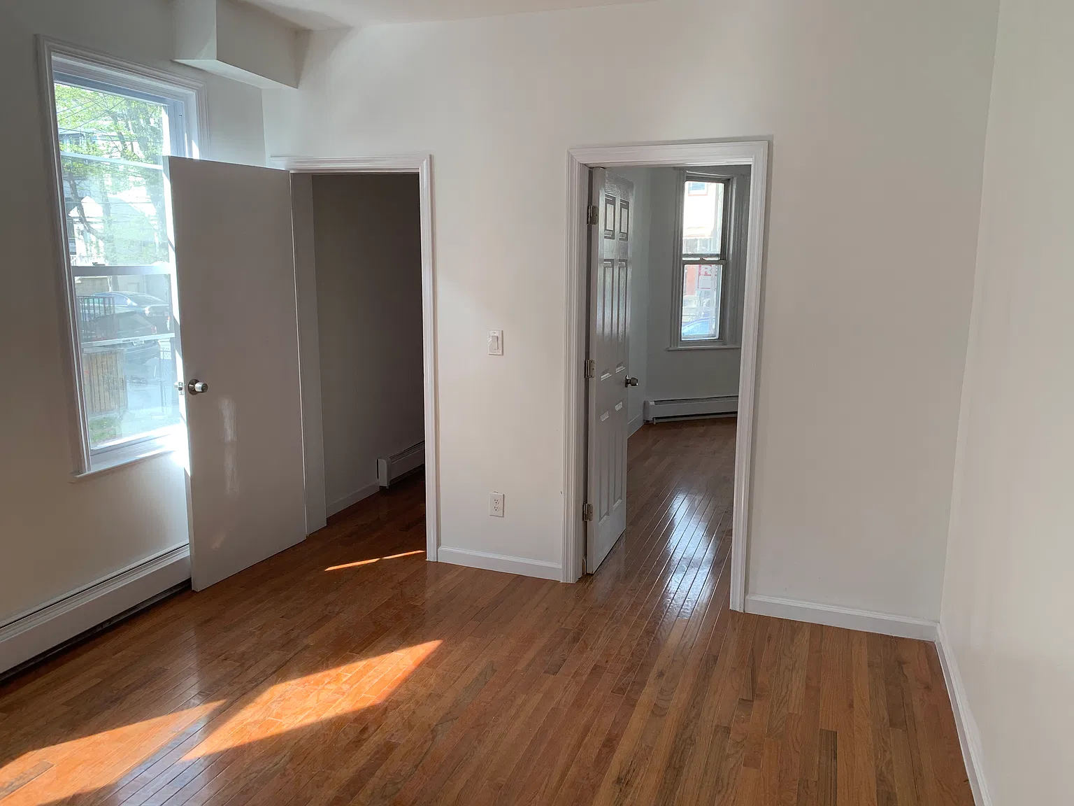 86 W 18th St — Photo 2