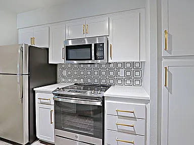 Elliot's Crossing Apartments