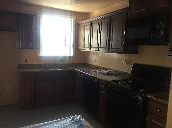 2nd image of 8939 Warvale St