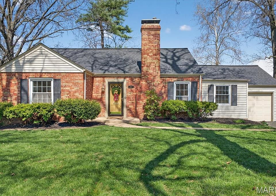 1st image of 881 Victoria Pl