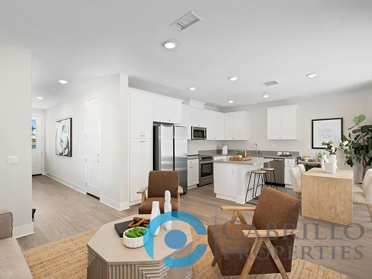 1675 Neptune Ave — Photo 10