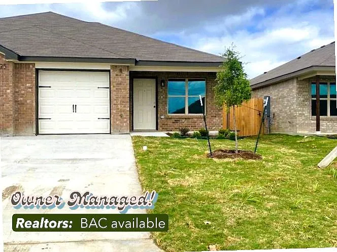 3 bed, 2.0 bath, 1350 sqft, $1,475 — Photo 1