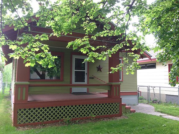 2nd image of 415 W Alder St